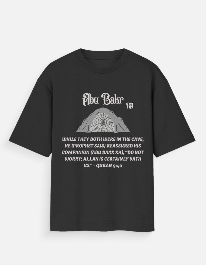 Oversized T shirt Abu Bakr RA - Cave Thawr